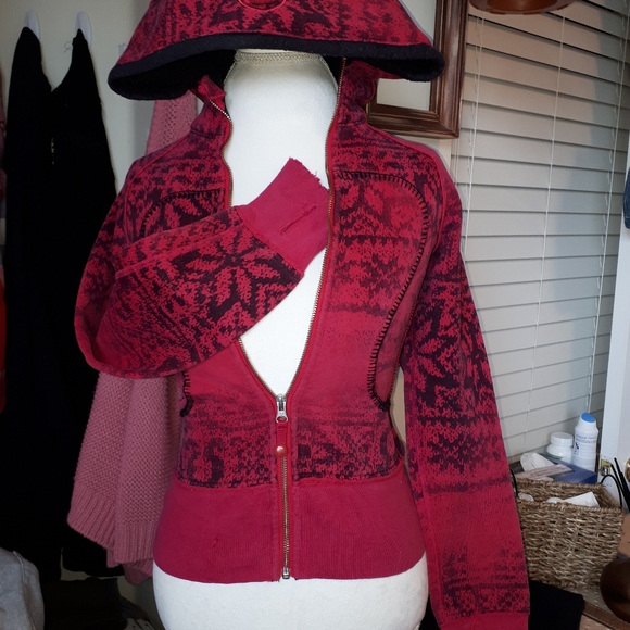 Special Edition Lululemon Scuba Hoodie - Picture 9 of 15